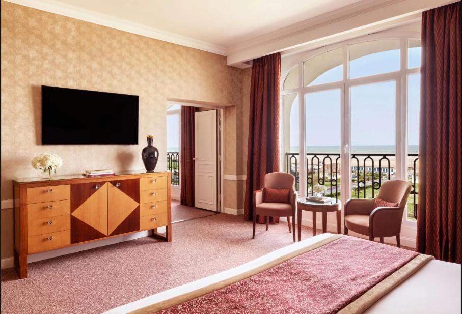 Barriere Le Royal 5*